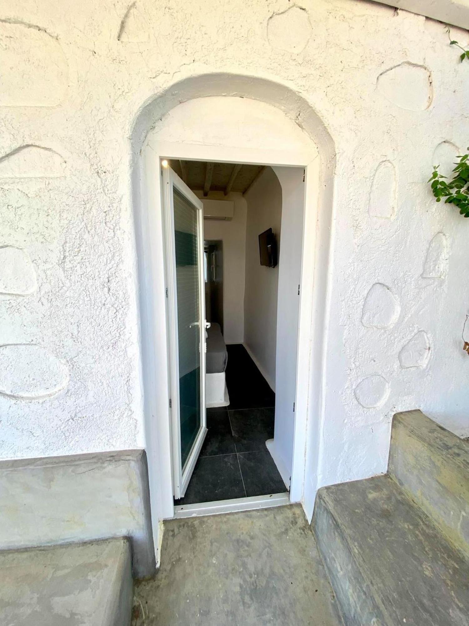 Mykonos Vibes Airport Studios And Apartments Mykonos Town Exterior foto