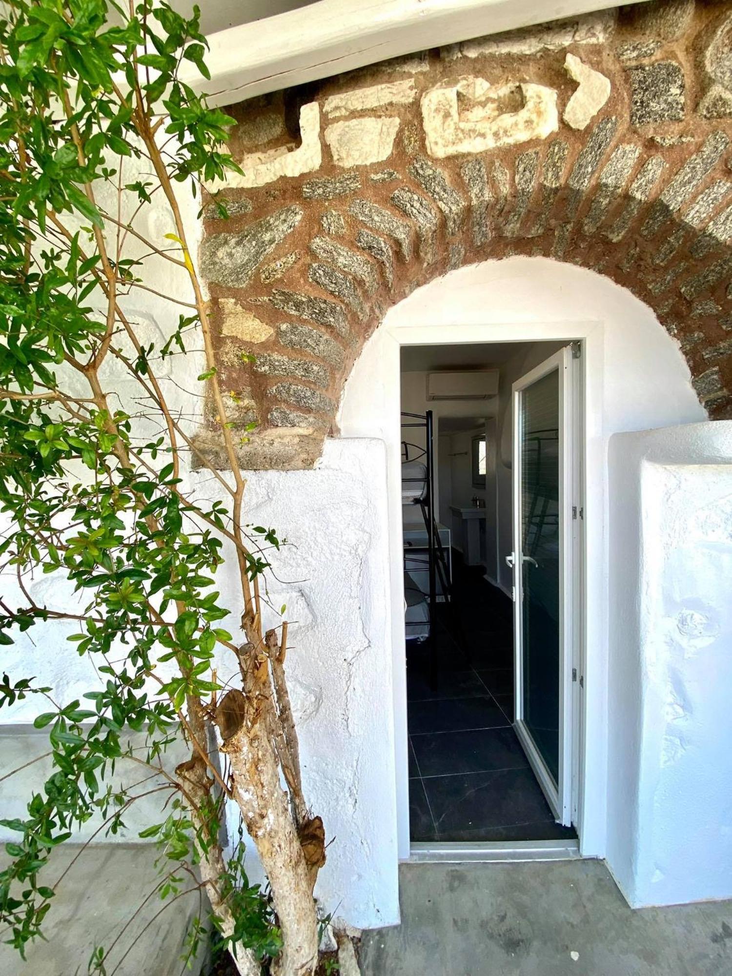 Mykonos Vibes Airport Studios And Apartments Mykonos Town Exterior foto
